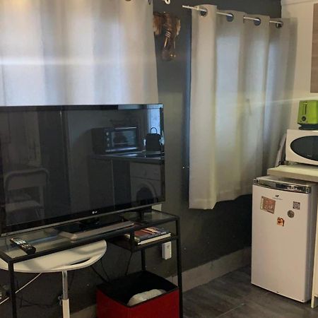 Adorable Studio 20M2 Aubervilliers Dış mekan fotoğraf